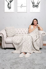 Load image into Gallery viewer, Jcl1010 Throw Blankets