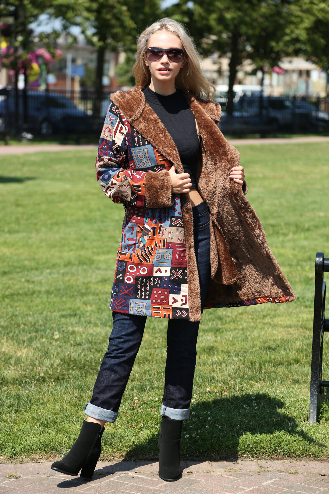 COATS / JACKETS