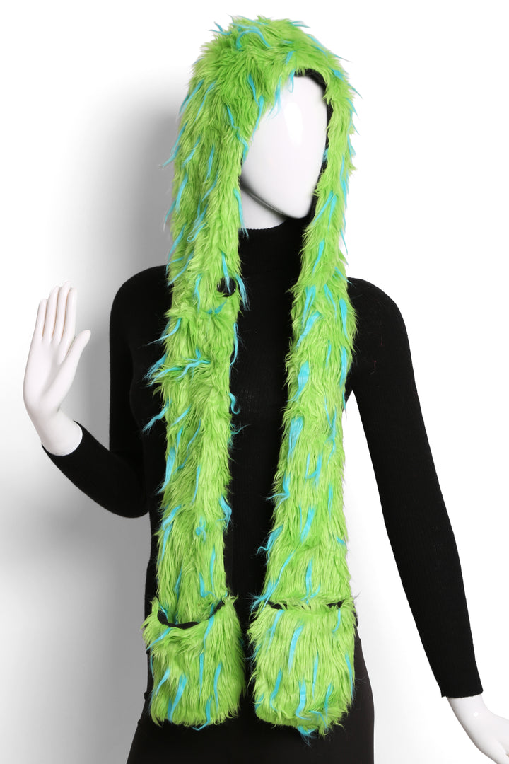 DUAL-COLORED HAT &amp; SCARF SET