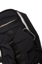 Load image into Gallery viewer, SOLID COLOR CROSSBODY SLING BAG
