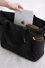 Load image into Gallery viewer, SOLID COLOR CROSSBODY TOTE BAG
