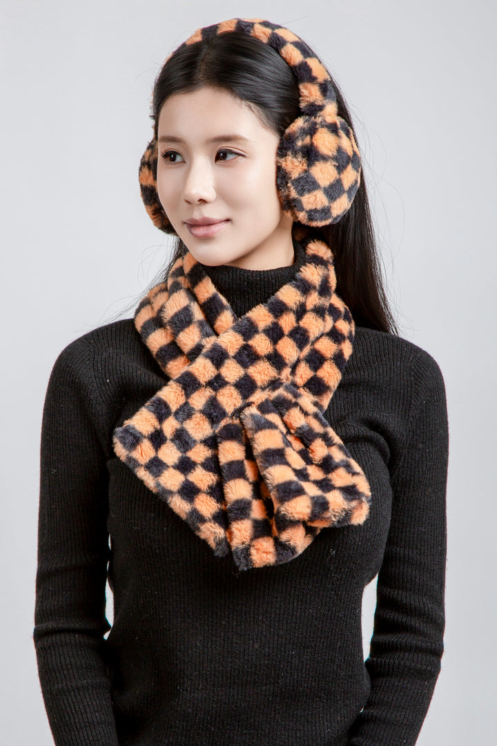 CHECKERED PATTERN SCARF