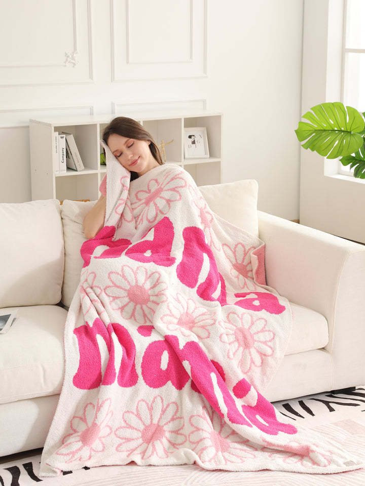 DAISY &amp; MAMA PATTERN THROW BLANKET