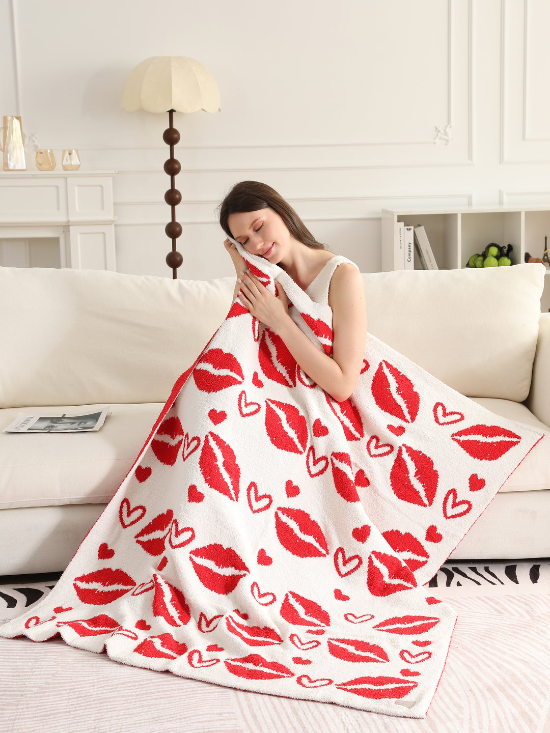 MIXED HEART PATTERN THROW BLANKET