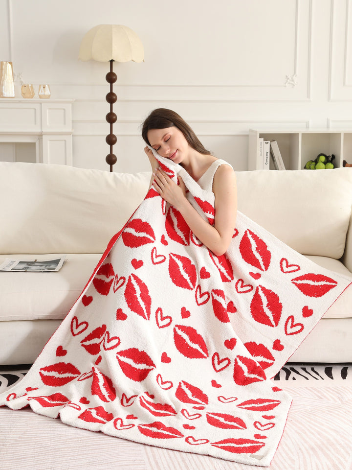 MIXED HEART PATTERN THROW BLANKET