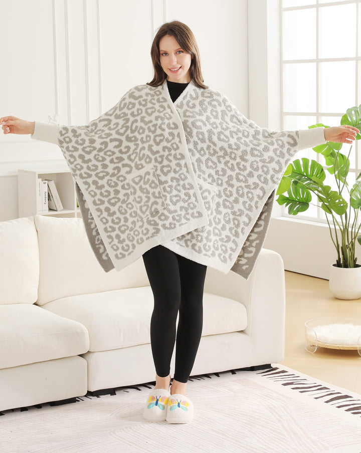 LEOPARD PATTERN WEARABLE BLANKET RUANA