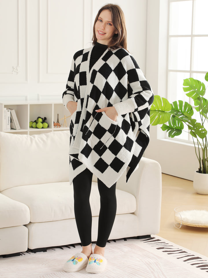 CHECKERED PATTERN WEARABLE BLANKET RUANA