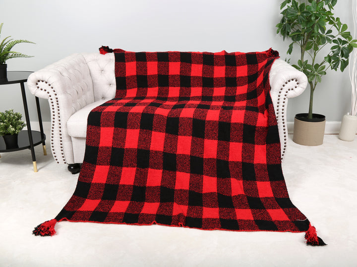 BUFFALO CHECK PATTERN THROW BLANKET W/ TASSELS