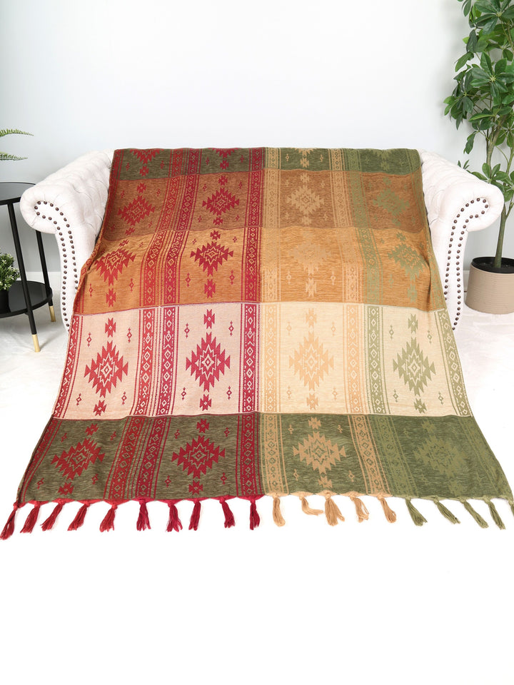 TRIBAL PATTERN THROW BLANKET W/ FRINGE