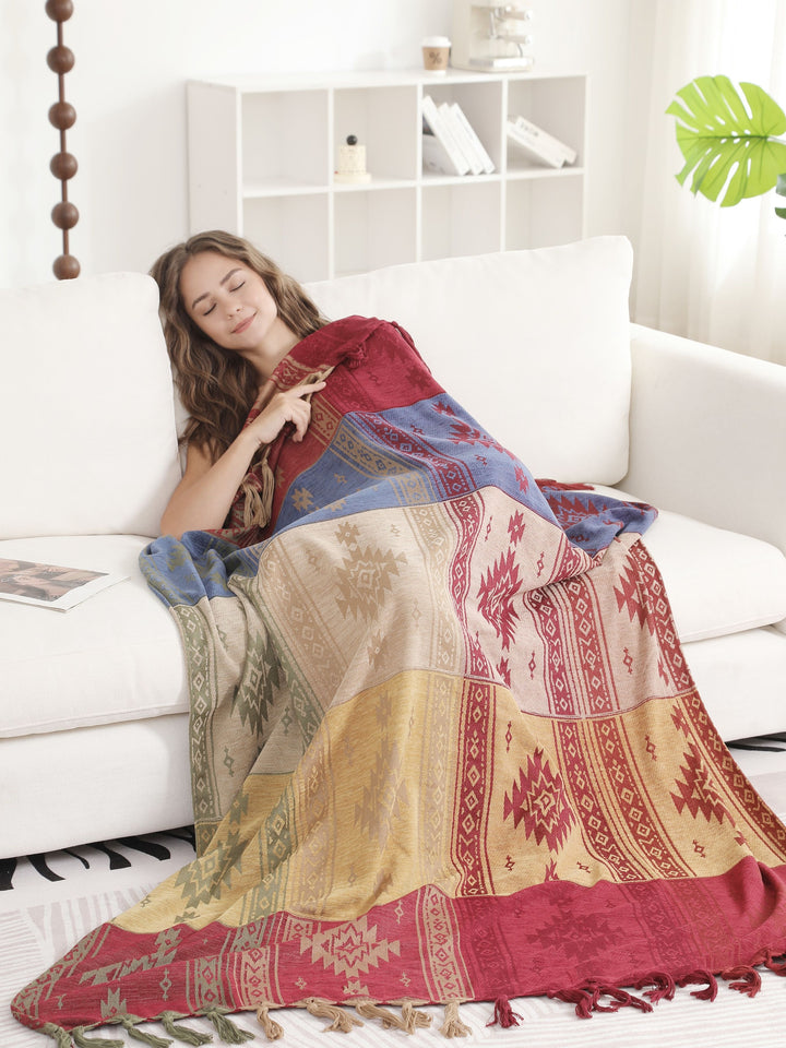 TRIBAL PATTERN THROW BLANKET W/ FRINGE