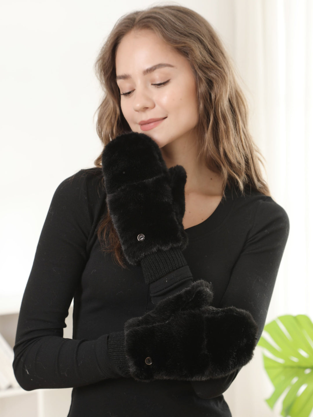 SOLID COLOR MITTENS - 12 pr pack