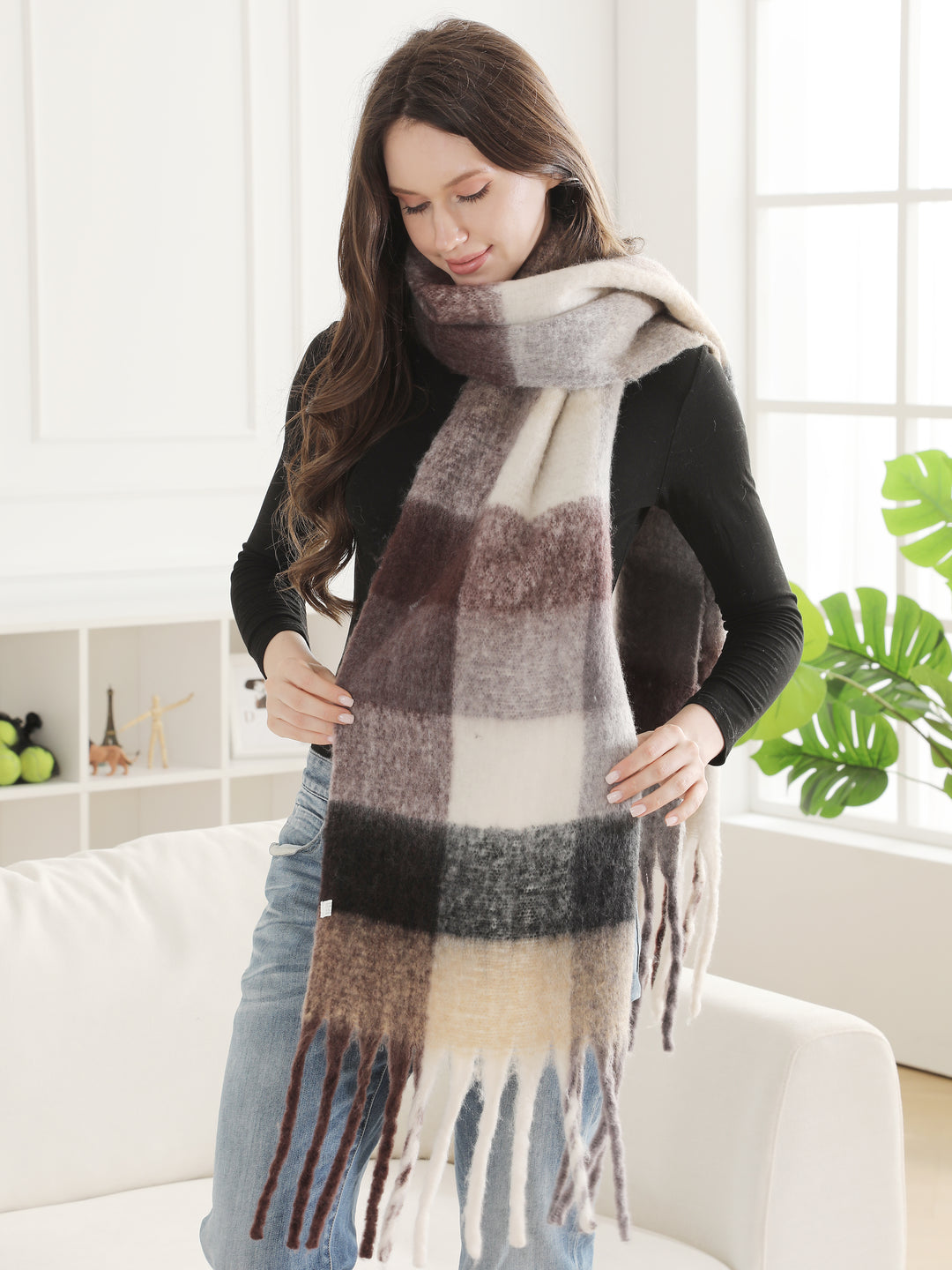 PLAID PATTERN SCARF