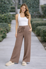 Load image into Gallery viewer, SOLID COLOR PANTS
