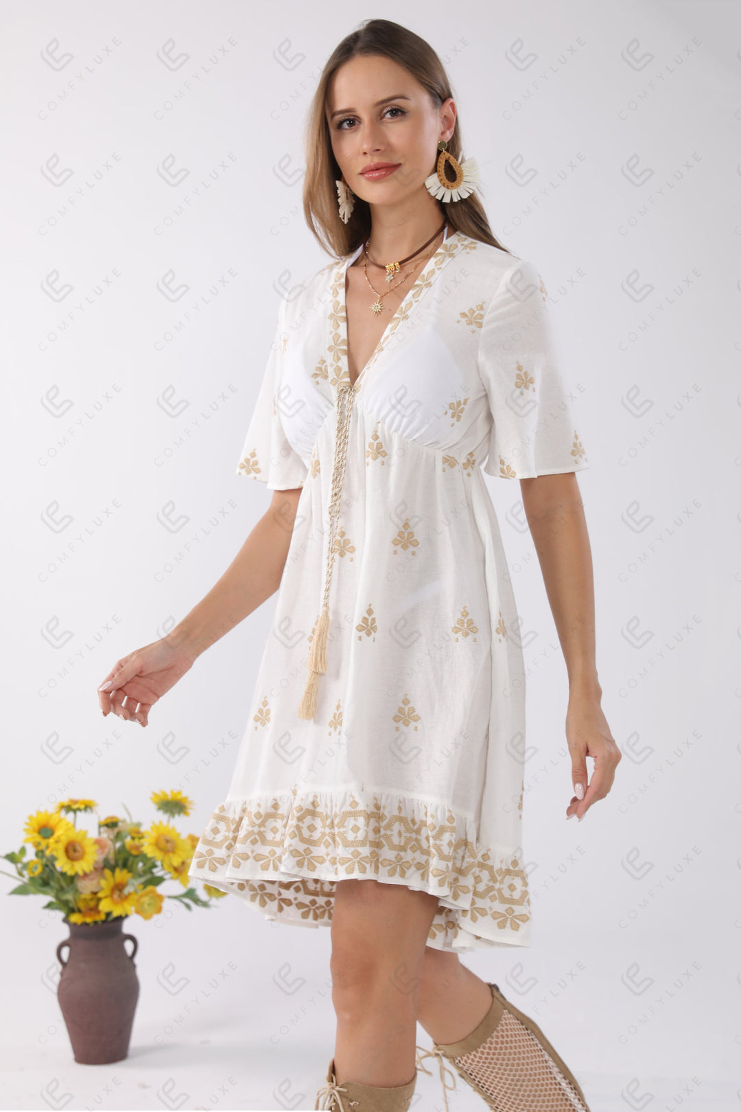 JP6005 WHITE/BEIGE APPAREL
