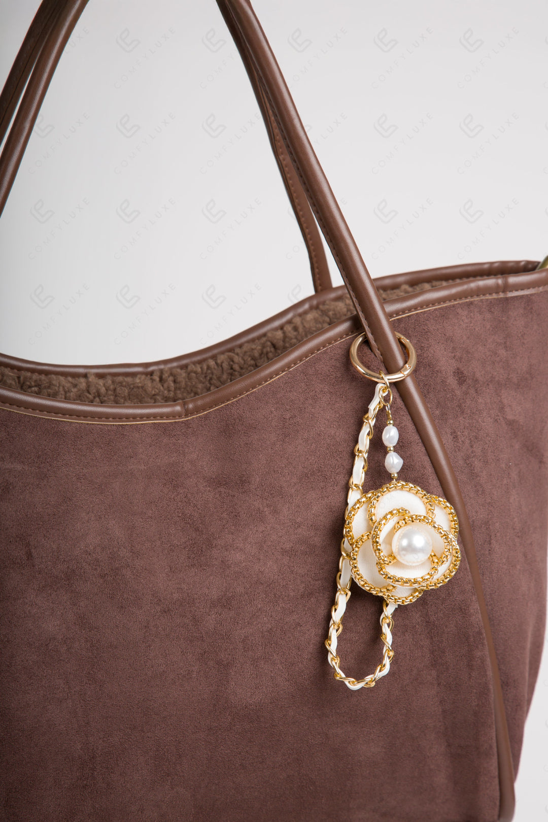 CAMELLIA KEYCHAIN/BAG CHARM KEYCHAINS
