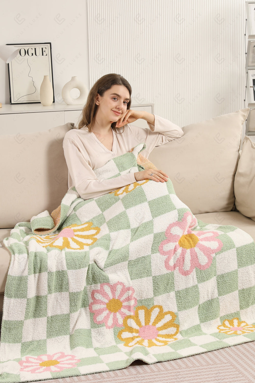 CHECKERED & DAISY PATTERN THROW BLANKET GREEN THROW BLANKETS