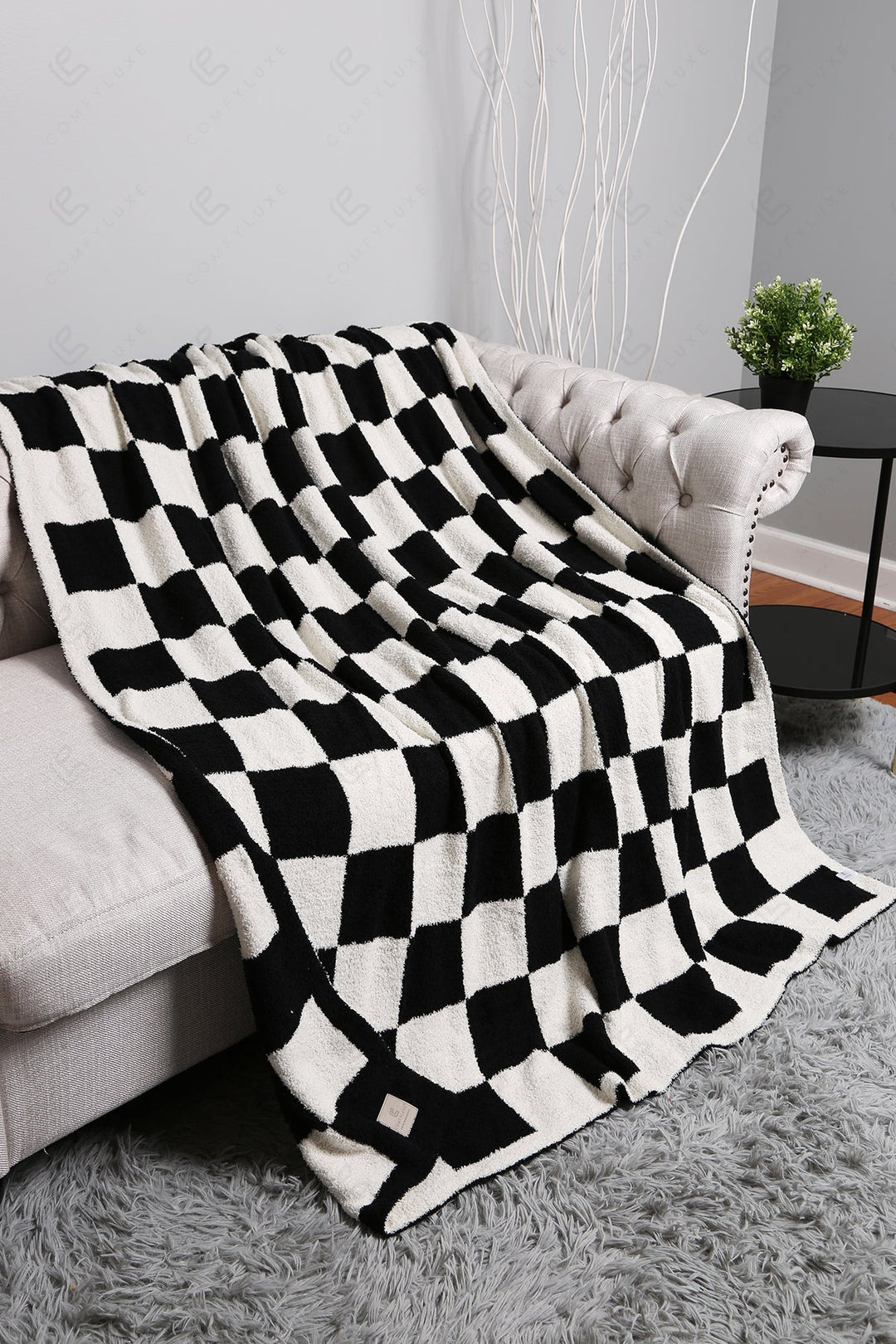 Jcl4316 Black Throw Blankets