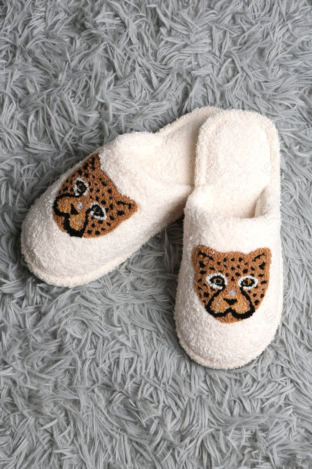 LEOPARD PATTERN SLIPPERS SLIPPERS/SLIDES