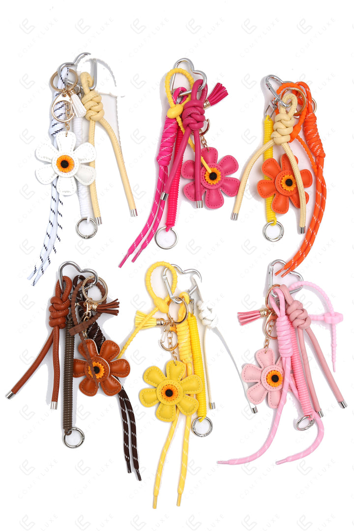 DAISY KEYCHAIN/BAG CHARM KEYCHAINS