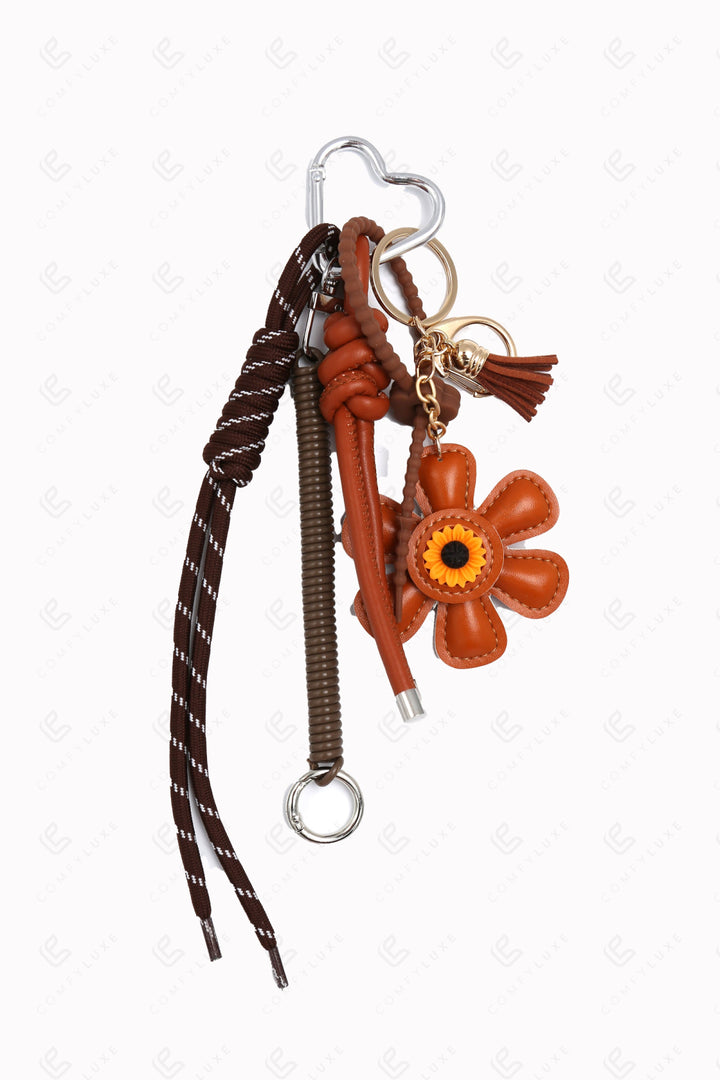 DAISY KEYCHAIN/BAG CHARM MOCHA KEYCHAINS
