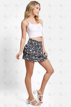 Load image into Gallery viewer, Skt003 Apparel
