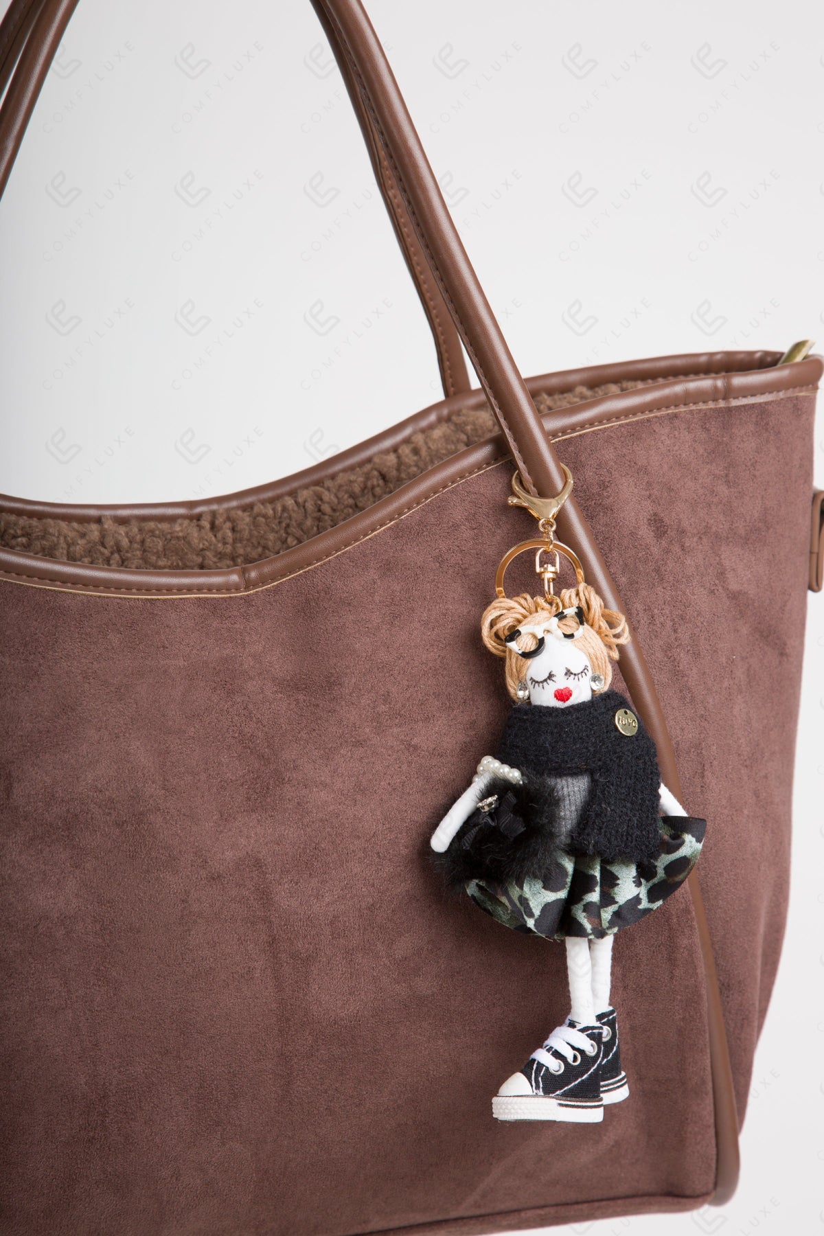DOLL IN SKIRT KEYCHAIN/BAG CHARM KEYCHAINS