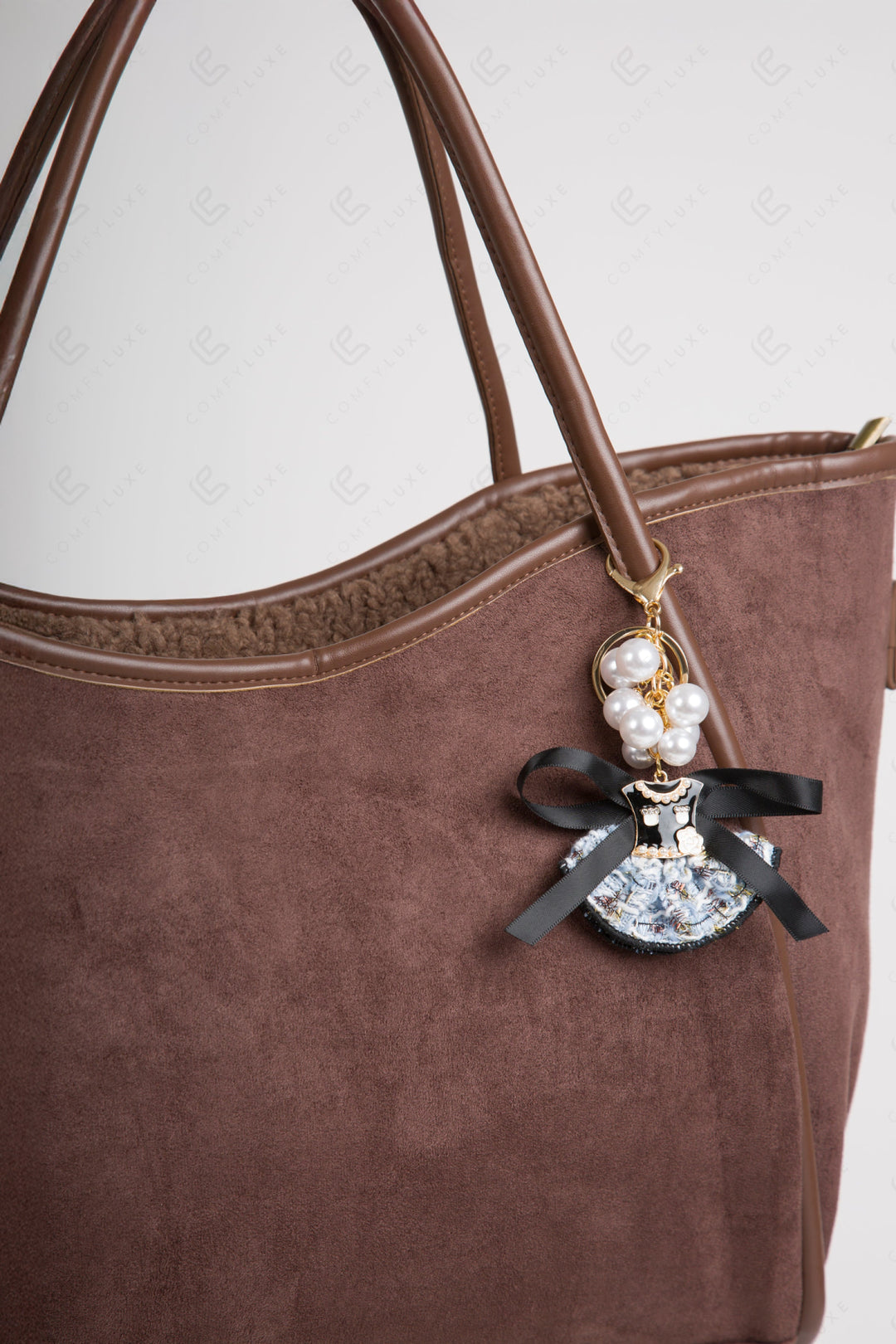 DRESS KEYCHAIN/BAG CHARM KEYCHAINS