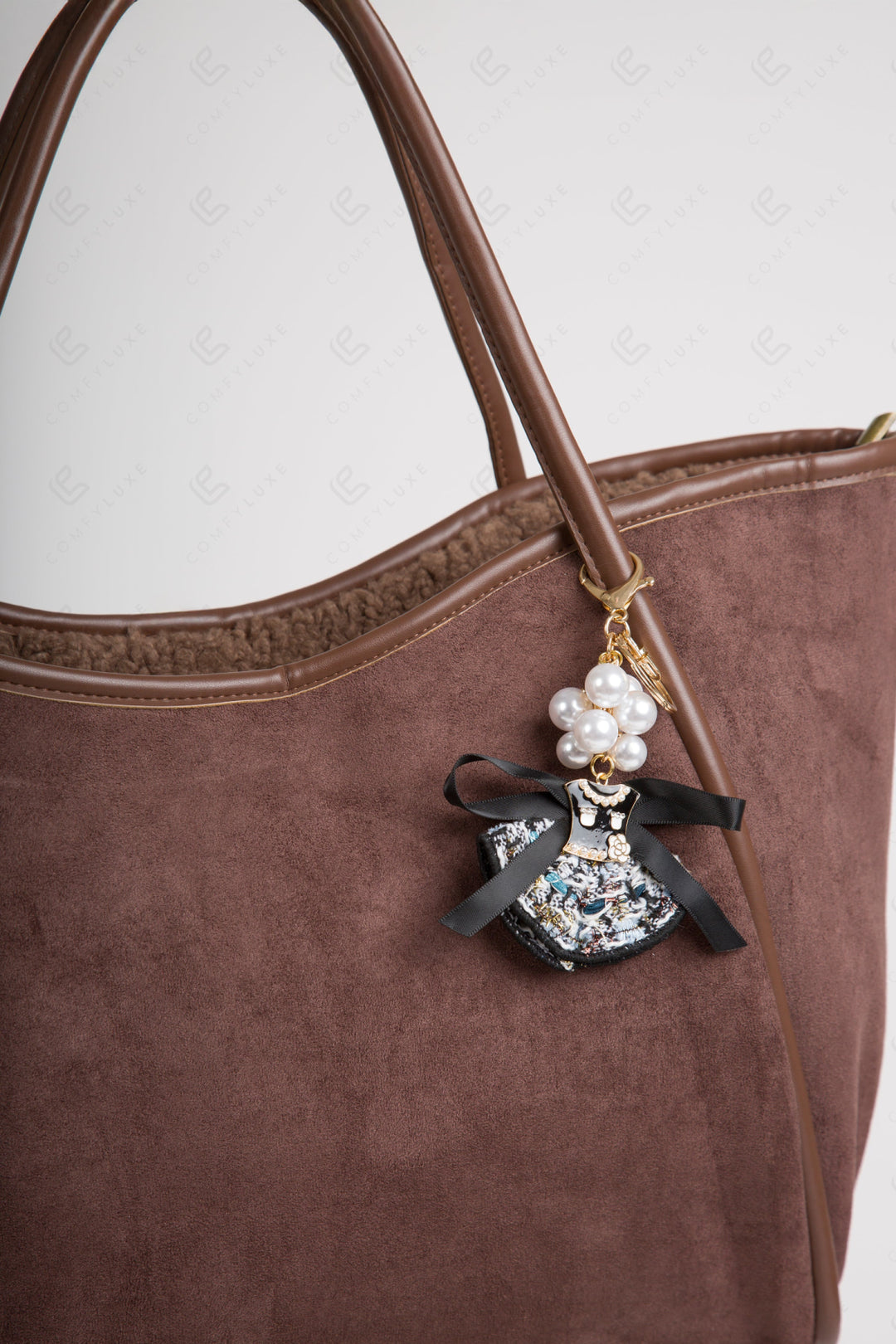DRESS KEYCHAIN/BAG CHARM KEYCHAINS