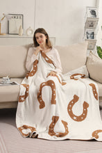 Load image into Gallery viewer, HORSESHOE PATTERN THROW BLANKET BROWN THROW BLANKETS
