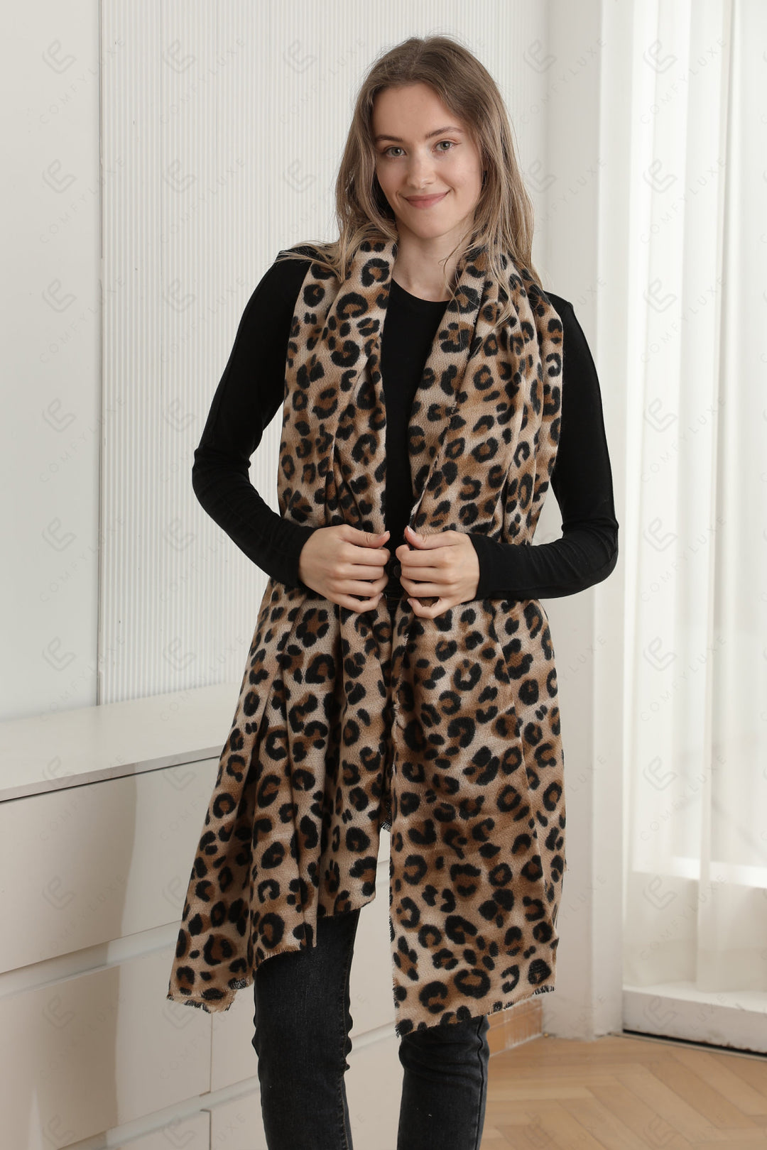 LEOPARD PATTERN SCARF BROWN SCARVES