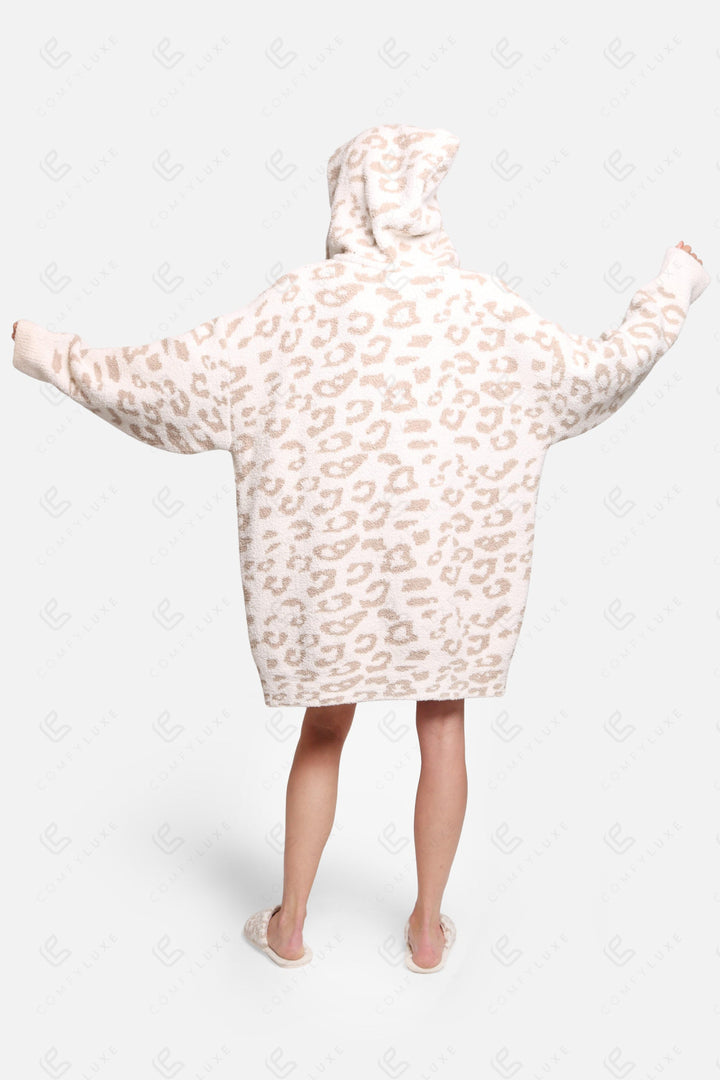 LEOPARD PATTERN WEARABLE BLANKET APPAREL