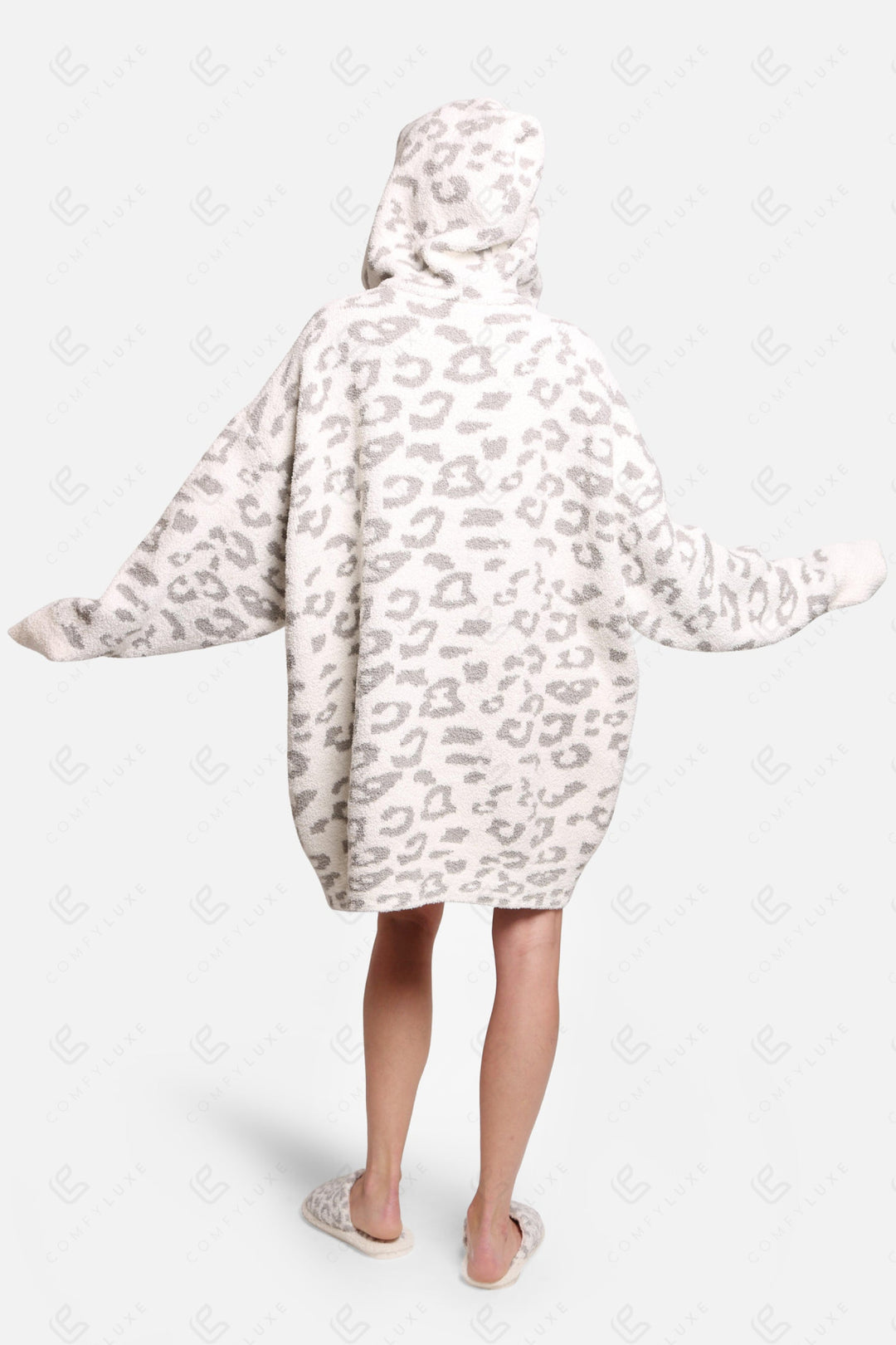 LEOPARD PATTERN WEARABLE BLANKET APPAREL