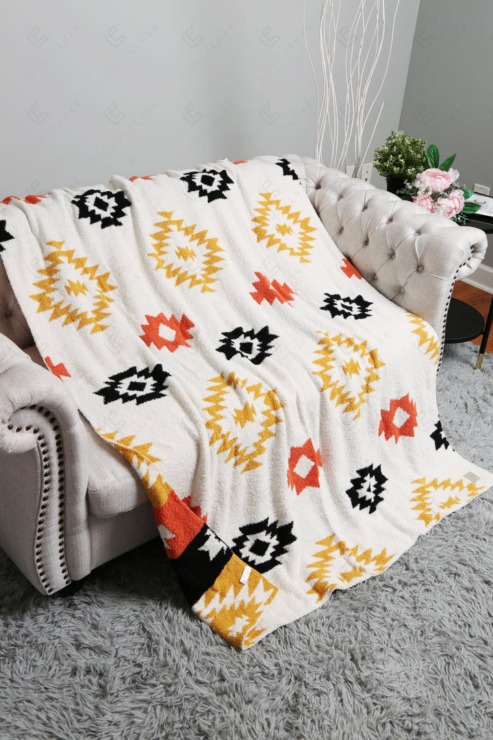 MULTI-COLORED TRIBAL PATTERN THROW BLANKET THROW BLANKETS