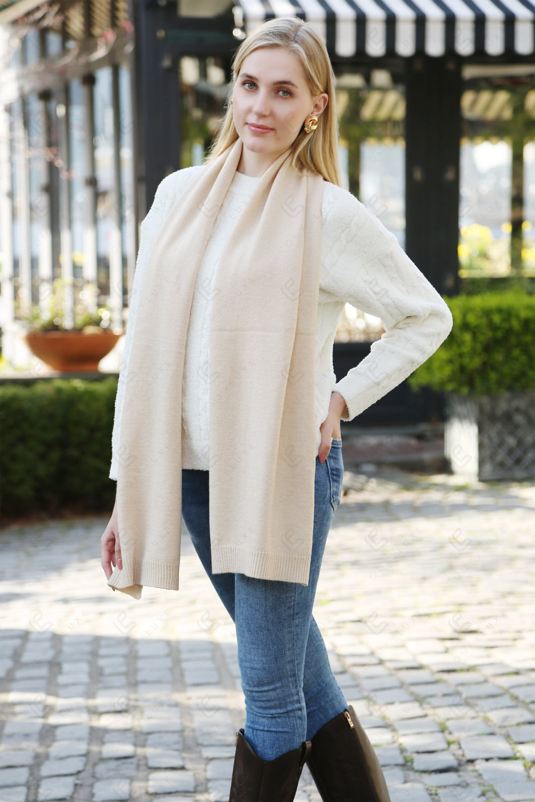 Js2401 Ivory Scarves