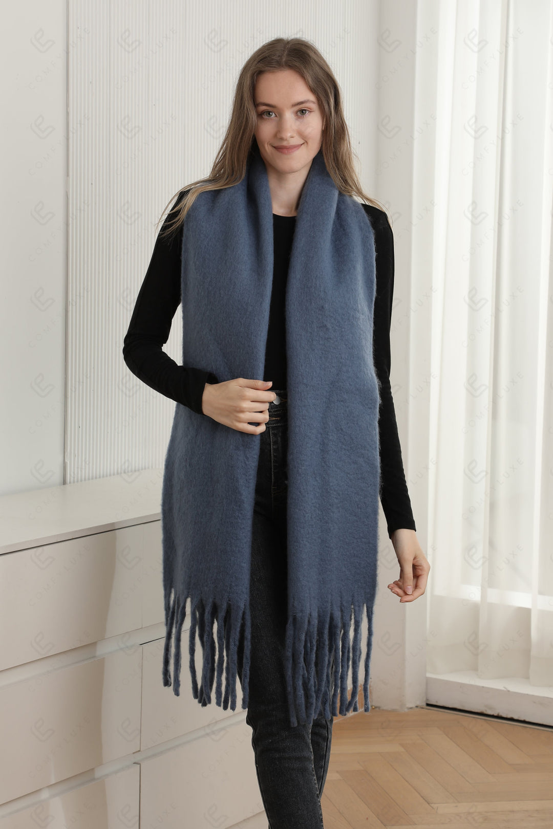 SOLID COLOR SCARF NAVY SCARVES