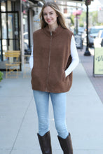 Load image into Gallery viewer, SOLID COLOR VEST APPAREL

