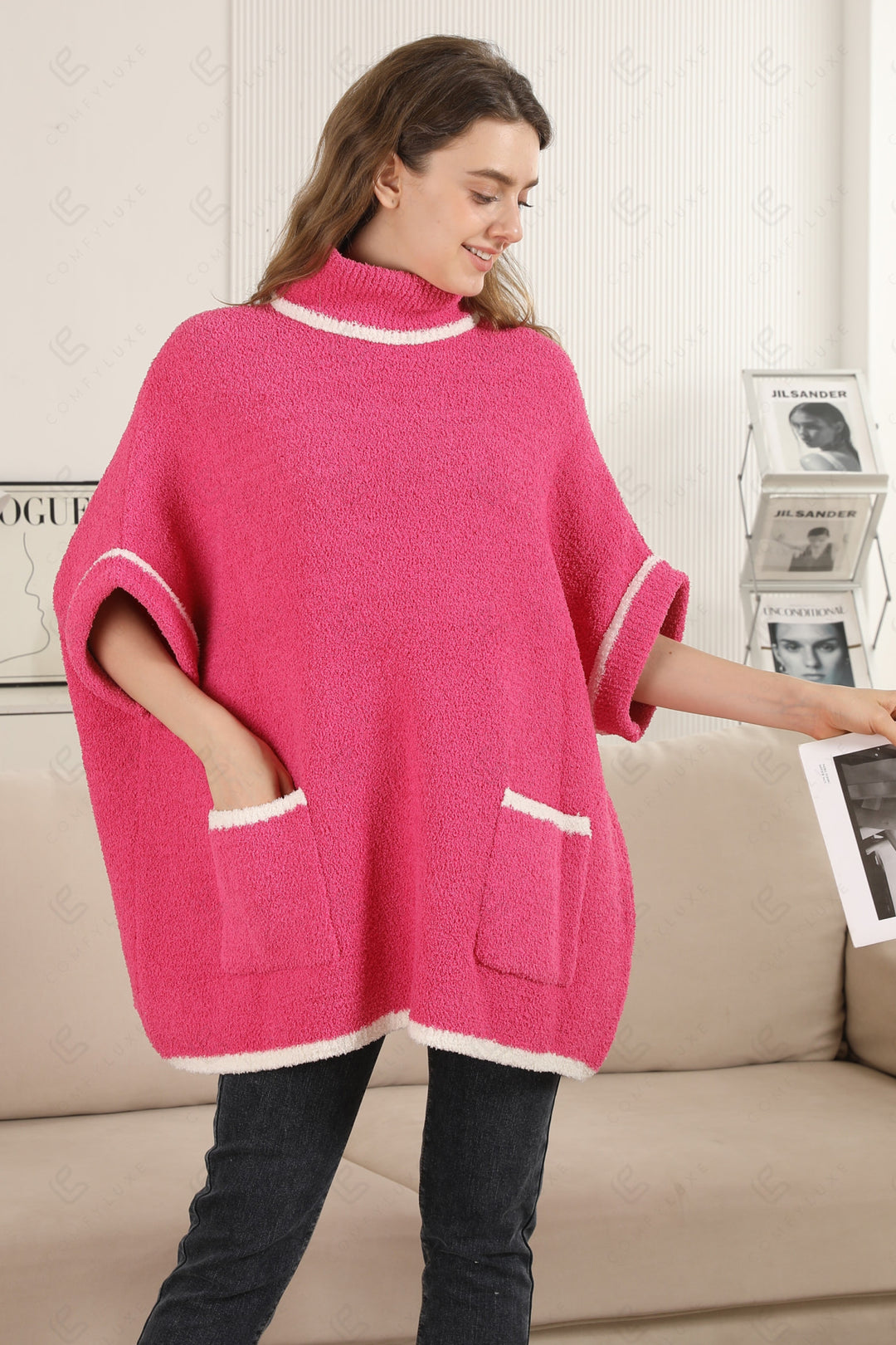 SOLID COLOR W/ COLORED EDGE PATTERN SWEATER APPAREL