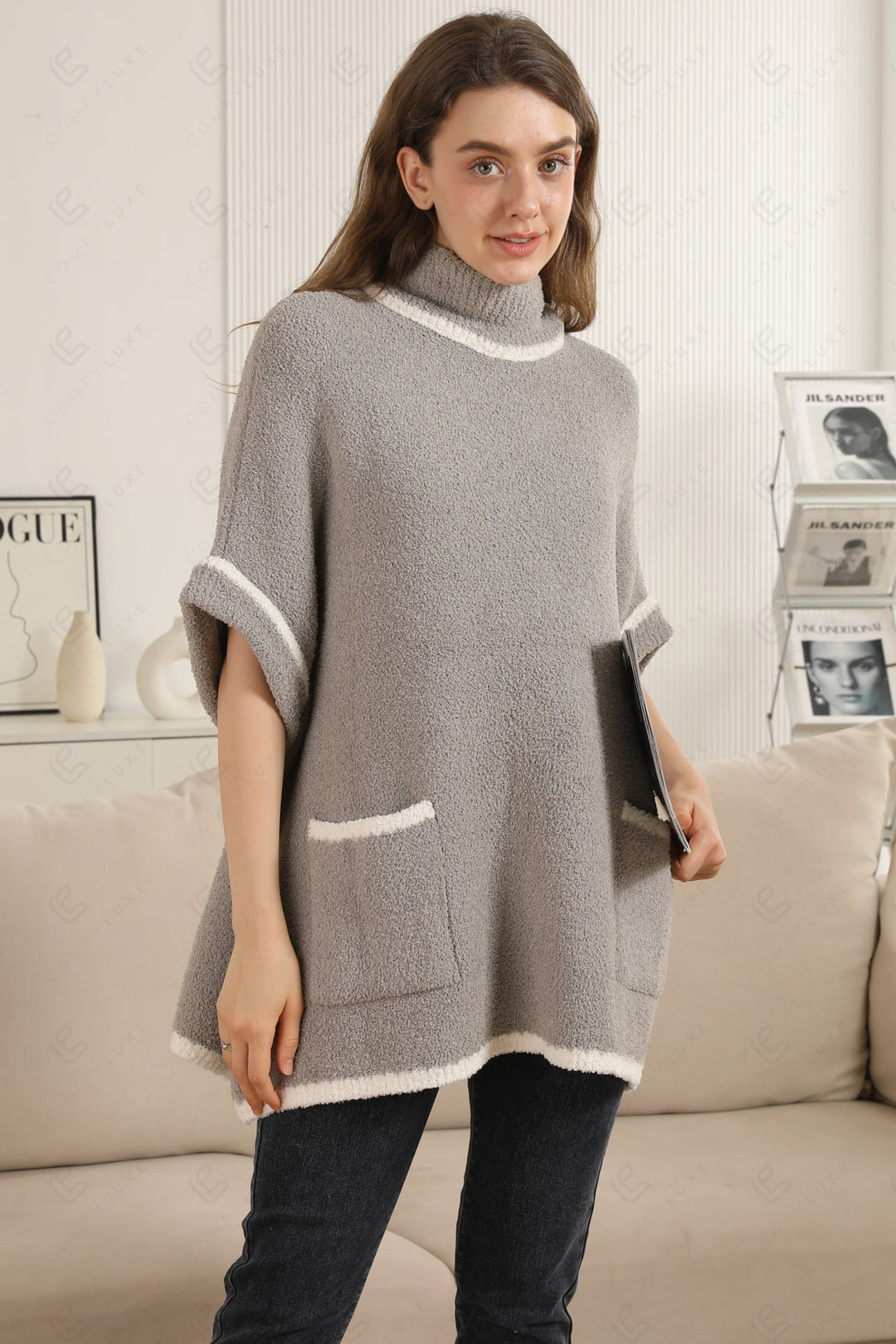 SOLID COLOR W/ COLORED EDGE PATTERN SWEATER APPAREL