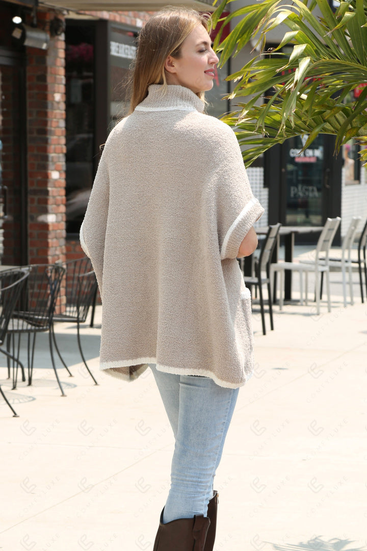 SOLID COLOR W/ COLORED EDGE PATTERN SWEATER APPAREL