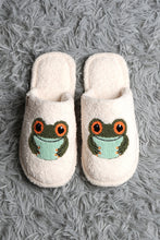 Load image into Gallery viewer, STRAWBERRY PATTERN SLIPPERS 01 / M/L SLIPPERS/SLIDES
