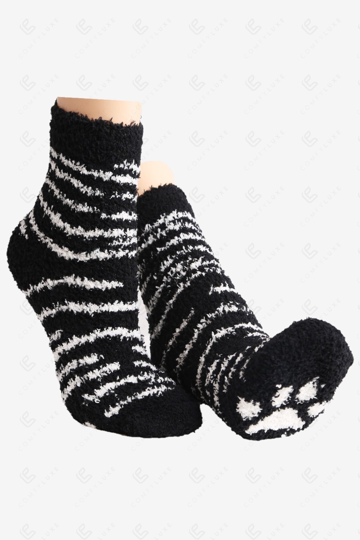 TIGER & PAW PRINT PATTERN MINI-CREW SOCK SOCKS