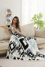 Load image into Gallery viewer, Jcl6022 Throw Blankets
